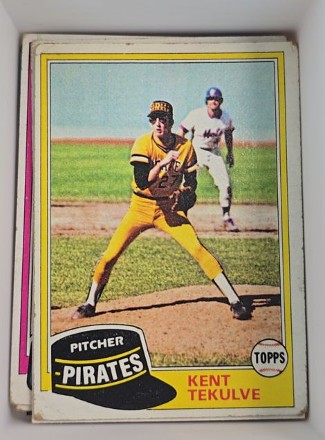 1981 Topps #695 Kent Tekulve — front