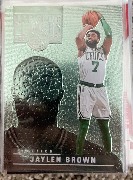 2021-22 Panini Illusions #5 Jaylen Brown Intriguing Players Emerald — front