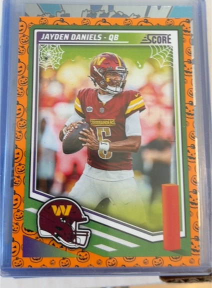 2025 Panini Score #195 Jayden Daniels — front