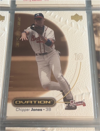 2001 Upper Deck Ovation #30 Chipper Jones — front