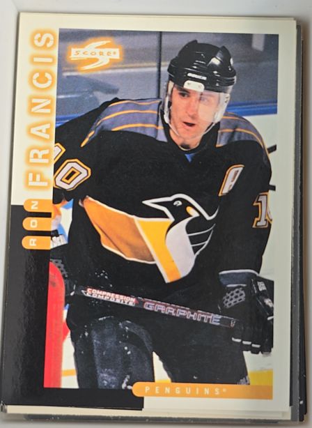 1997-98 Score #132 Ron Francis — front