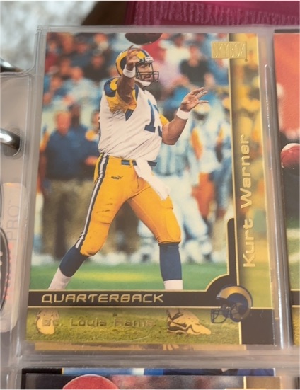 2000 SkyBox #60 Kurt Warner — front
