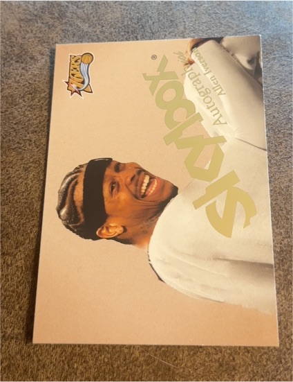 2003-04 SkyBox Autographics #30 Allen Iverson — front