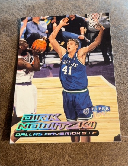 1999-00 Fleer Ultra #53 Dirk Nowitzki — front