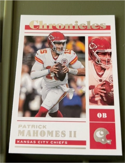 2022 Panini Chronicles #13 Patrick Mahomes II — front