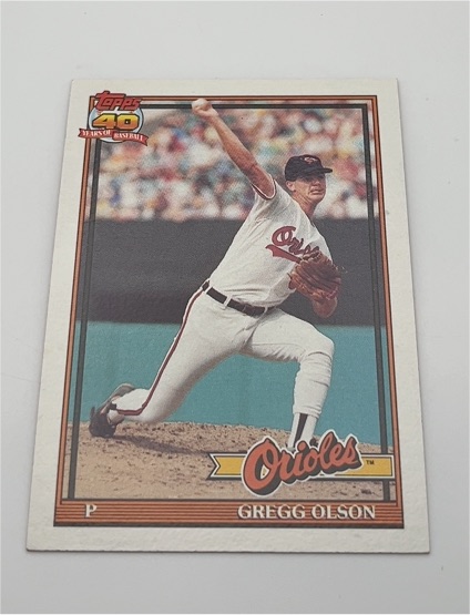 1991 Topps #10 Gregg Olson — front