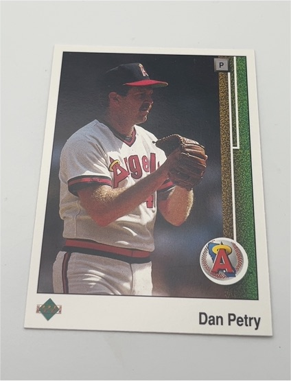 1989 Upper Deck #552 Dan Petry — front