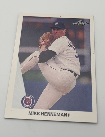 1990 Leaf #2 Mike Henneman — front