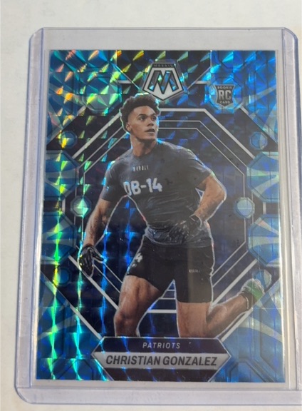 2023 Panini Mosaic #300 Christian Gonzalez — front