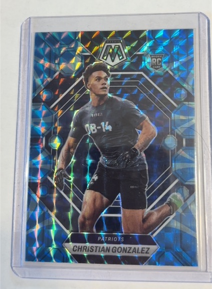2023 Panini Mosaic #300 Christian Gonzalez — front