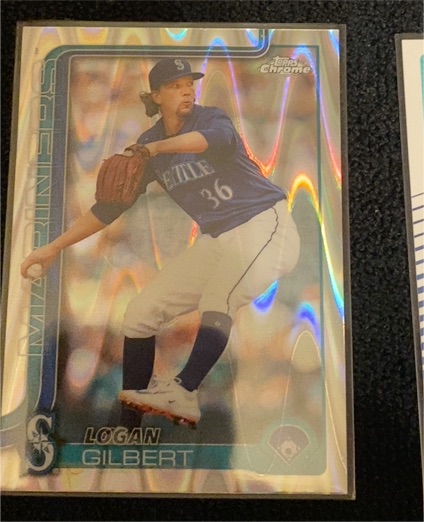 2025 Topps Chrome #11 Logan Gilbert — front