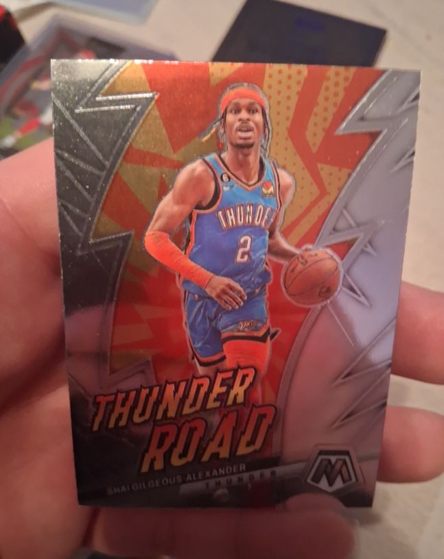 2022-23 Panini Mosaic #14 Shai Gilgeous-Alexander Thunder Road — front