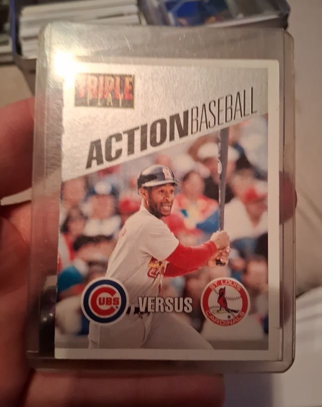 1993 Donruss Triple Play Action Baseball #3 Ozzie Smith — front