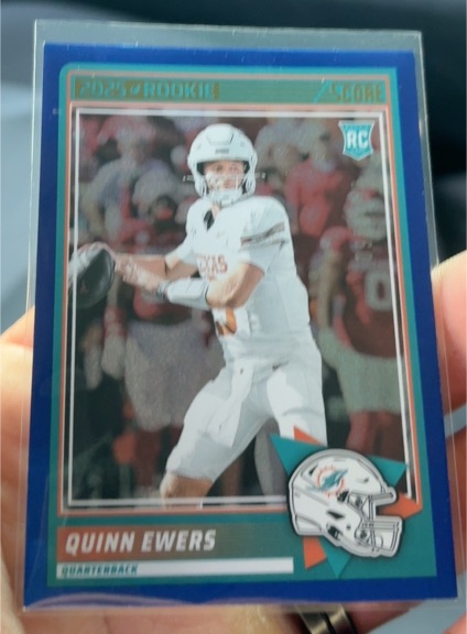 2025 Panini Score #75 Quinn Ewers — front