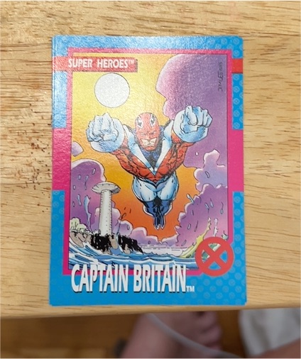 1992 Impel Marvel X-Men Super-Heroes #32 Captain Britain — front