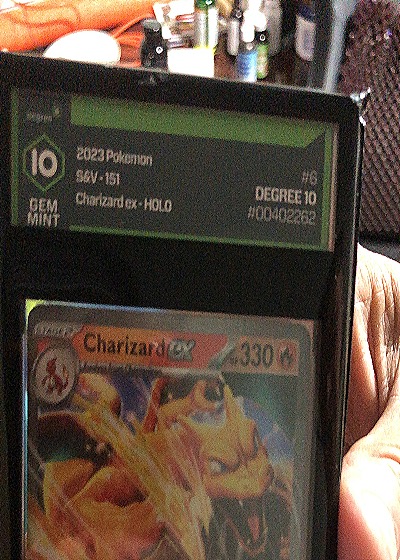 2023 Pokémon S&V #151 Charizard ex HOLO — front
