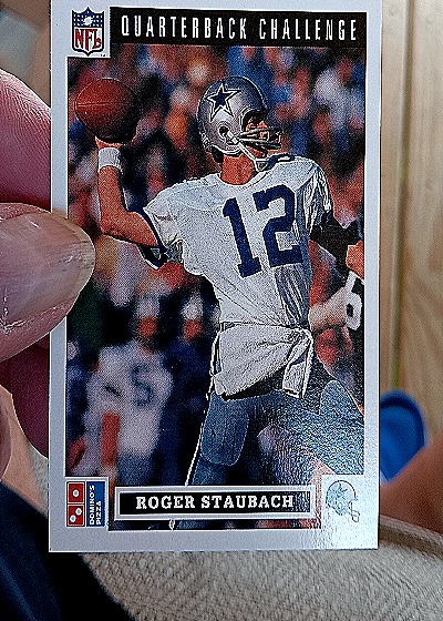 1991 Upper Deck Domino's Pizza Quarterback Challenge #43 Roger Staubach — front