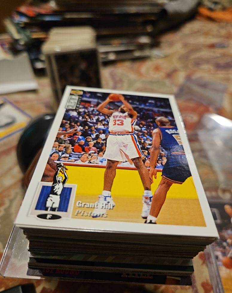1994-95 Upper Deck Collector's Choice #219 Grant Hill — front
