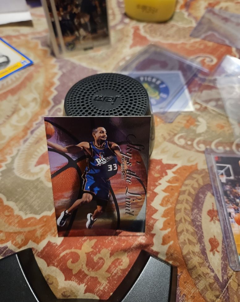 1996 Fleer #33 Grant Hill — front