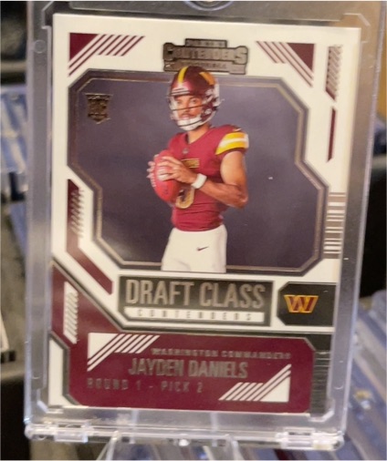 2024 Panini Contenders #2 Jayden Daniels — front