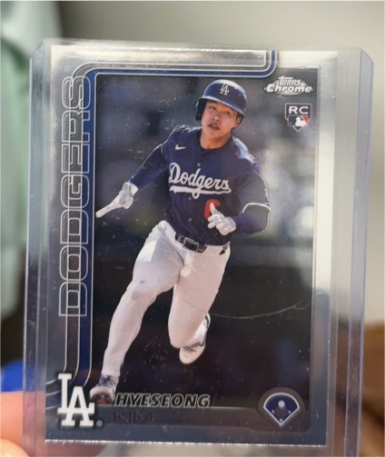 2025 Topps Chrome #152 Hyeseong Kim — front