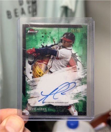 2024 Topps Finest #35 Ozzie Albies — front