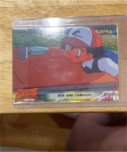 1999 Topps Mewtwo Strikes Back #9 Ash and Company — front