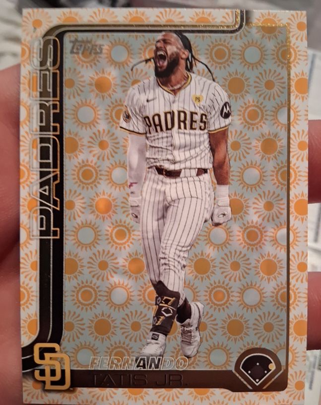 2025 Topps Series 2 #600 Fernando Tatis Jr. — front