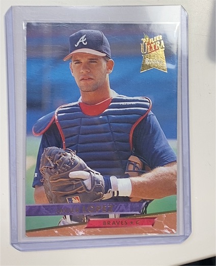 1993 Fleer Ultra #9 Javy Lopez — front