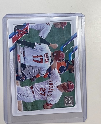 2021 Topps #621 Shohei Ohtani, Mike Trout — front