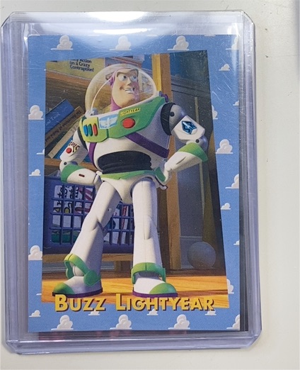 1995 SkyBox Toy Story #32 Buzz Lightyear — front