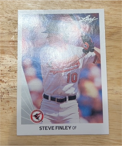 1990 Leaf #329 Steve Finley — front