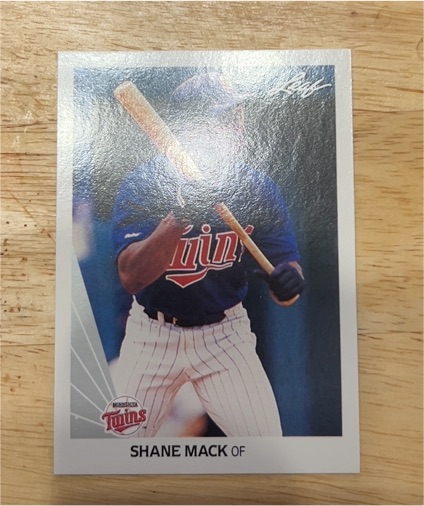 1990 Leaf #136 Shane Mack — front