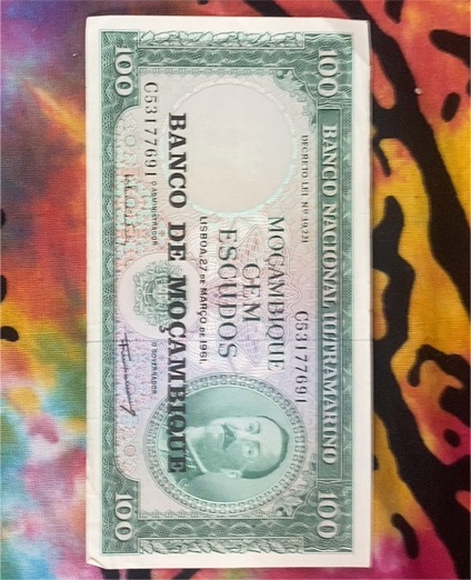 1961 Mozambique 100 Escudos Banco Nacional Ultramarino — front