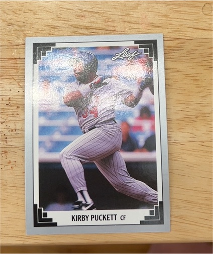 1991 Leaf #208 Kirby Puckett — front