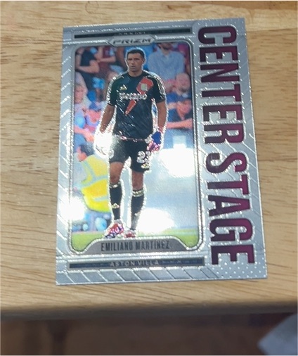 2020-21 Panini Prizm Premier League Center Stage Emiliano Martinez — front