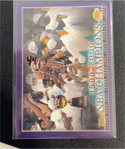 2000-01 Topps #155 1999-2000 NBA Champions Los Angeles Lakers Team — front