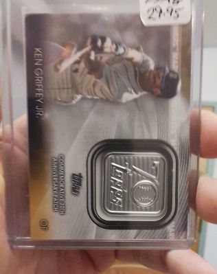 2021 Topps 70th Anniversary Logo Patch #70LP-KG Ken Griffey Jr. — front