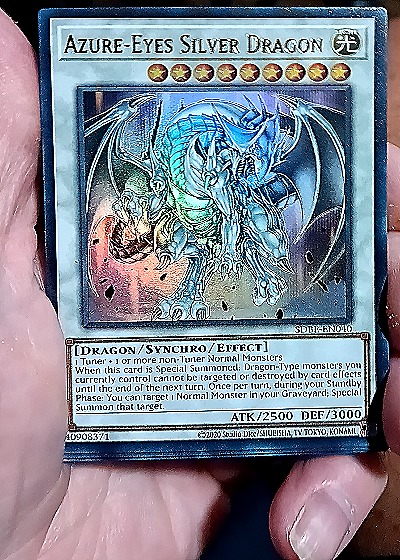 2005 Yu-Gi-Oh! SDBE-EN040 Azure-Eyes Silver Dragon — front