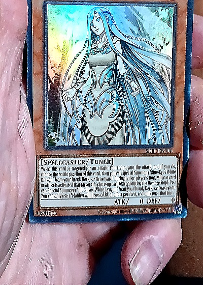 2002 Yu-Gi-Oh! MP23-EN026 Maiden with Eyes of Blue — front