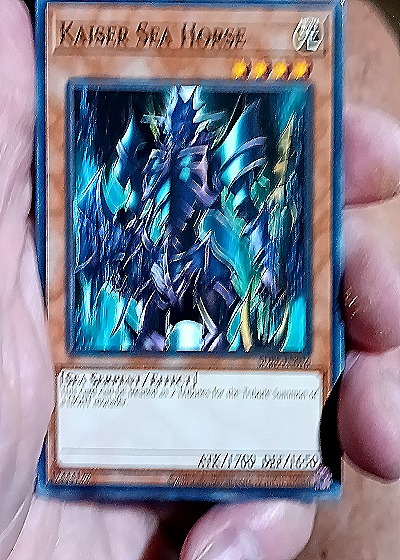 2002 Yu-Gi-Oh! SDSE-EN001 Kaiser Sea Horse — front