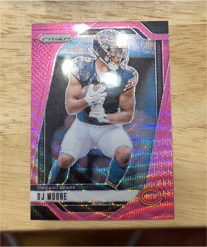 2024 Panini Prizm DJ Moore Pink Wave #unknown Chicago Bears — front