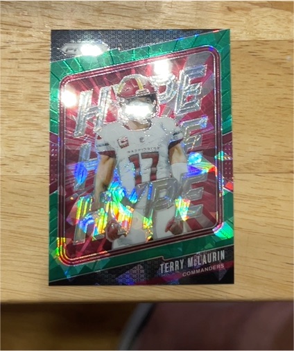 2024 Panini Prizm #12 Terry McLaurin Hype Green Wave Prizm Washington Commanders — front