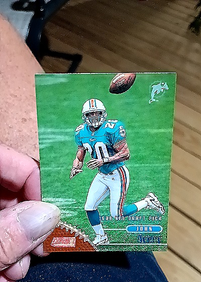 1999 Topps #176 John Avery — front