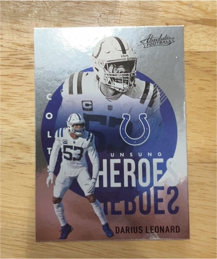 2021 Panini Absolute Football Unsung Heroes #UH7 Darius Leonard — front