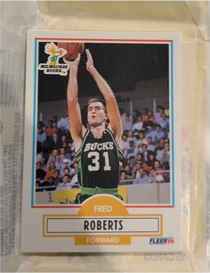 1990-91 Fleer #108 Fred Roberts Milwaukee Bucks — front