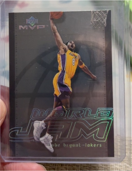 2000-01 Upper Deck MVP #WJ1 Kobe Bryant World Jam — front