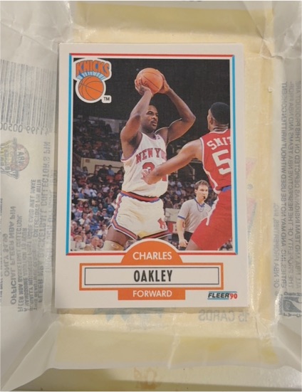 1990-91 Fleer #128 Charles Oakley — front