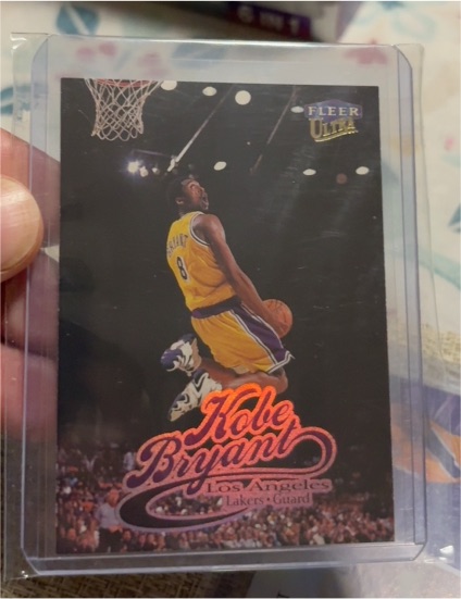 1998-99 Fleer Ultra #61 Kobe Bryant — front