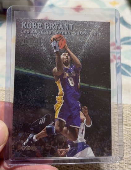 1999-00 Skybox Metal #115 Kobe Bryant — front